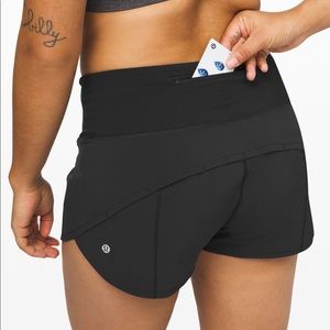 Lululemon black speed up high rise lines shorts 2.5”